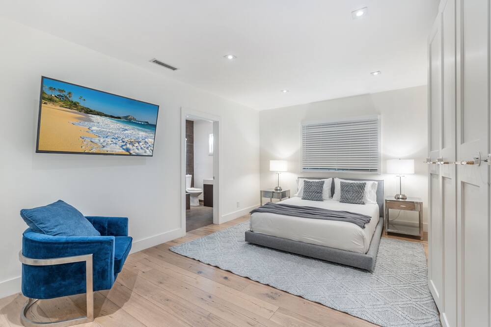 Photo of Bedroom in Studio City