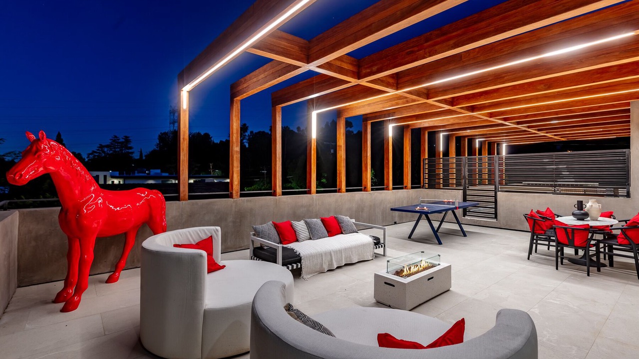Photo of Outdoor in Tarzana