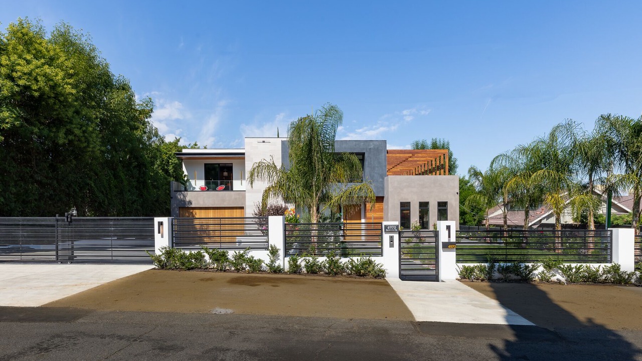 Photo of Outdoor in Tarzana