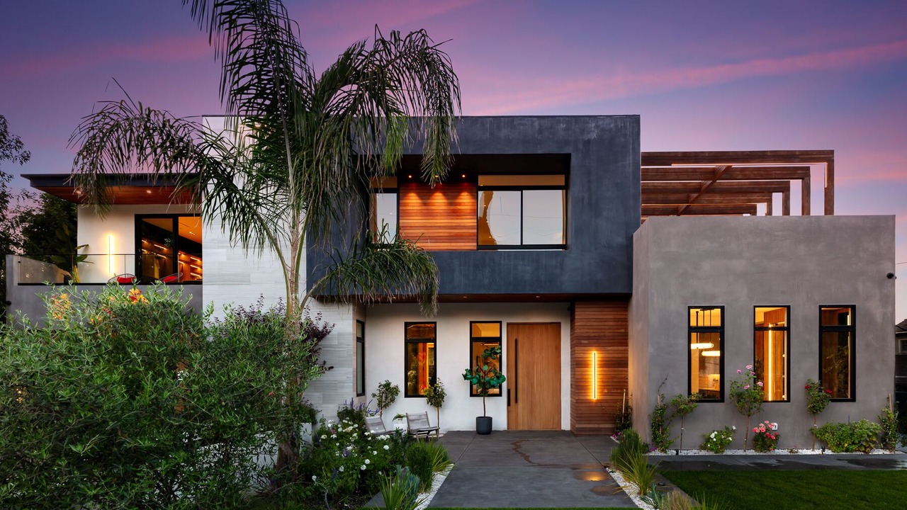 Photo of Outdoor in Tarzana