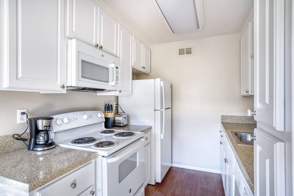 Photo of Kitchen in Shoreline West
