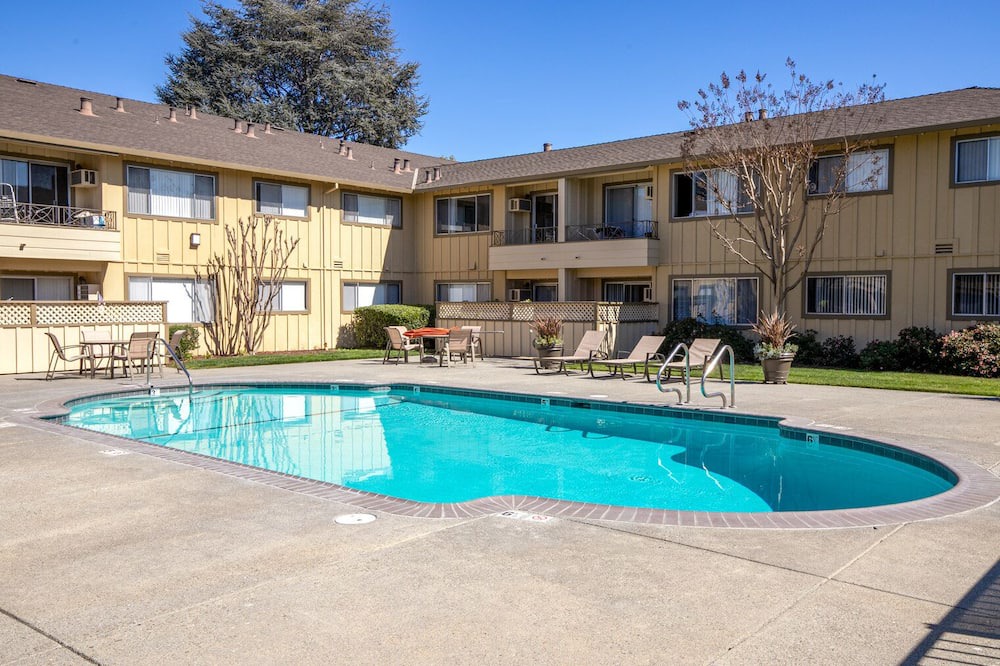 Photo of Outdoor in Shoreline West