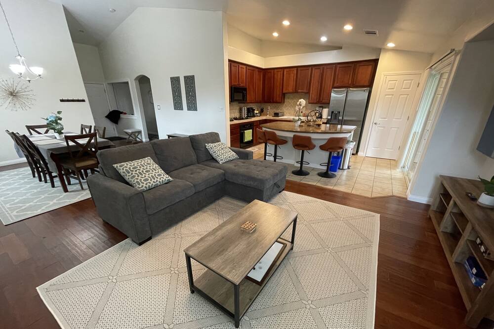 Photo of Livingroom in Greenacres