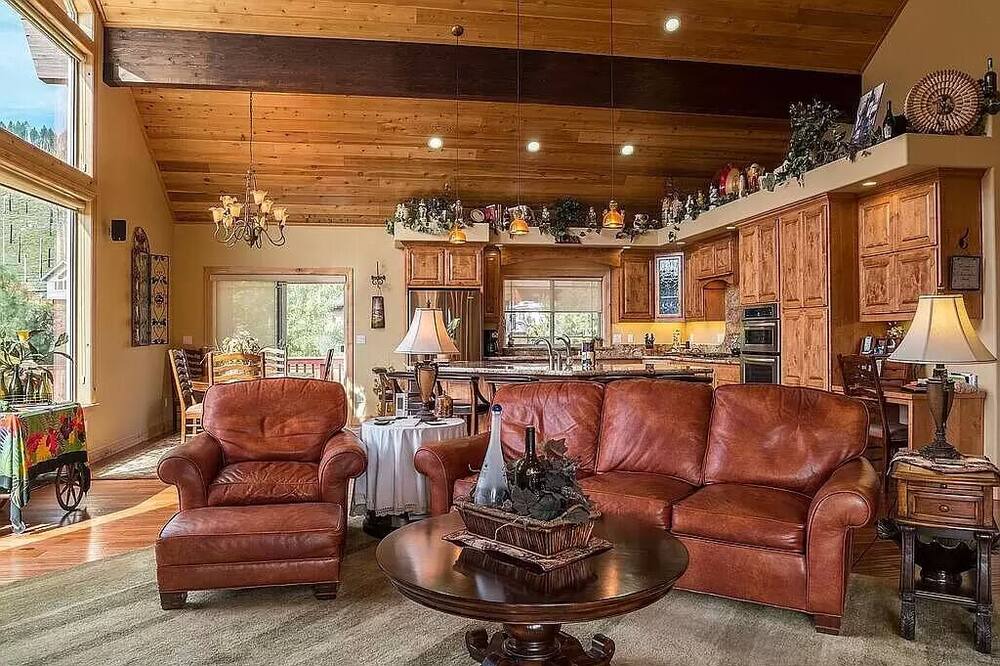 Photo of Livingroom in South Lake Tahoe