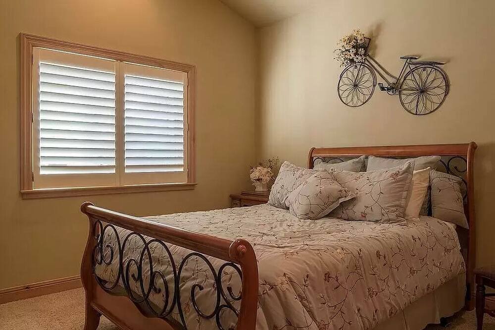 Photo of Bedroom in South Lake Tahoe
