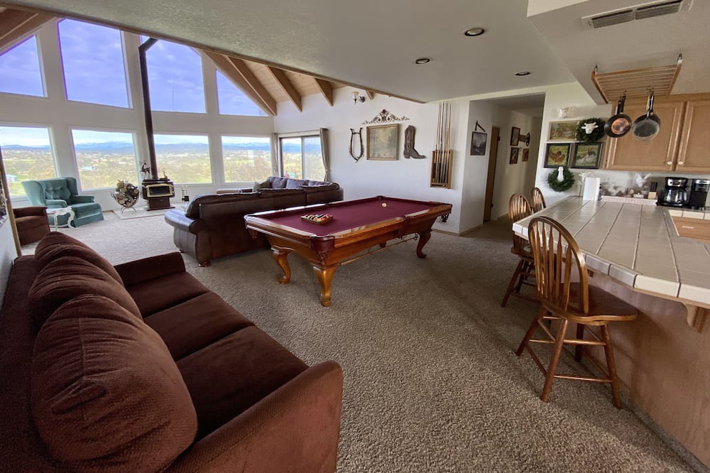 Photo of Livingroom in Raymond