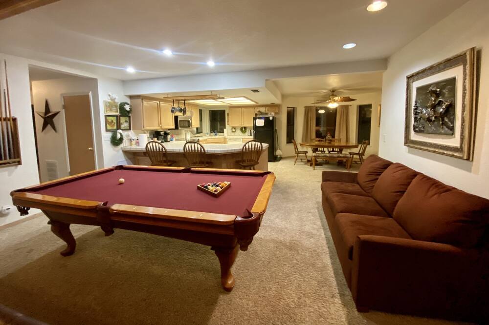 Photo of Bedroom in Raymond