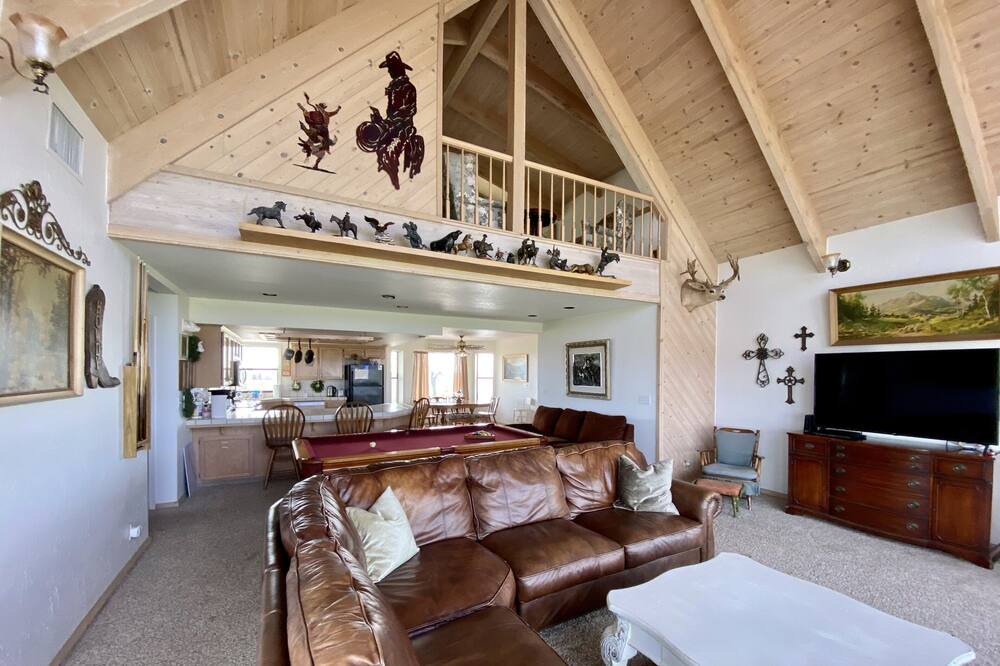Photo of Livingroom in Raymond