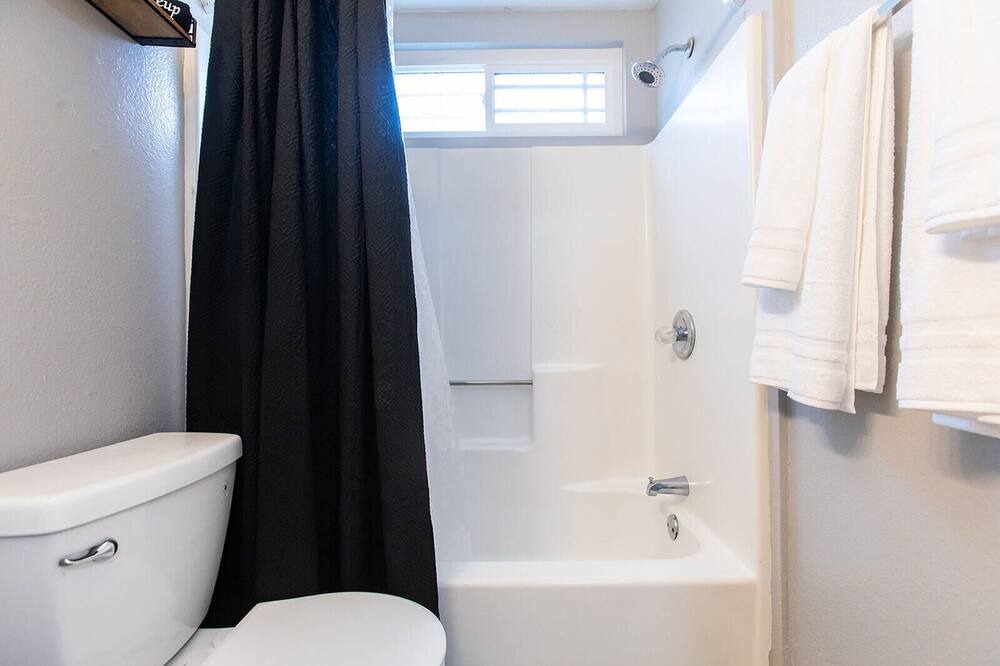 Photo of Bathroom in Hemet