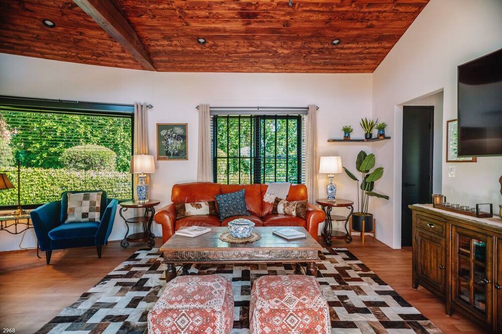 Photo of Livingroom in The Mesa