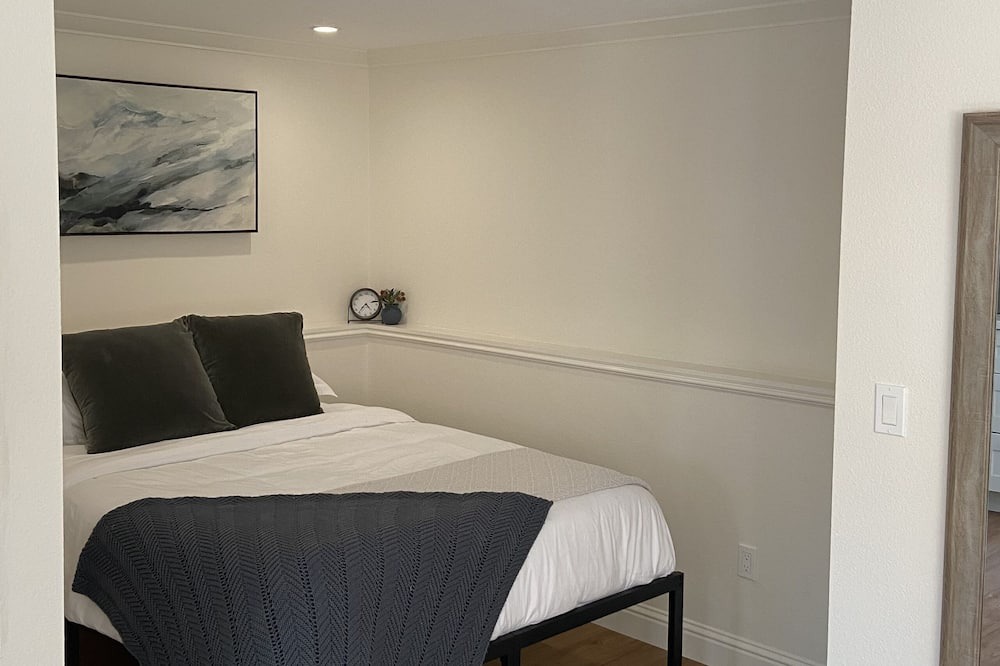 Photo of Bedroom in Napa