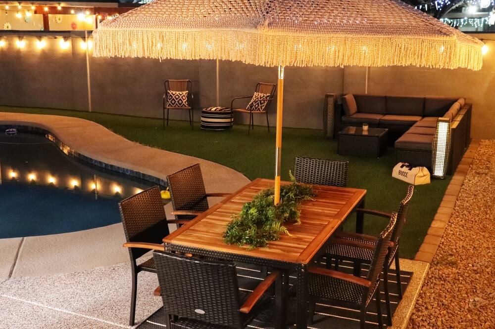 Photo of Outdoor in Papago Parkway