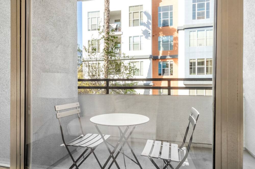 Photo of Patio Balcony in Central District