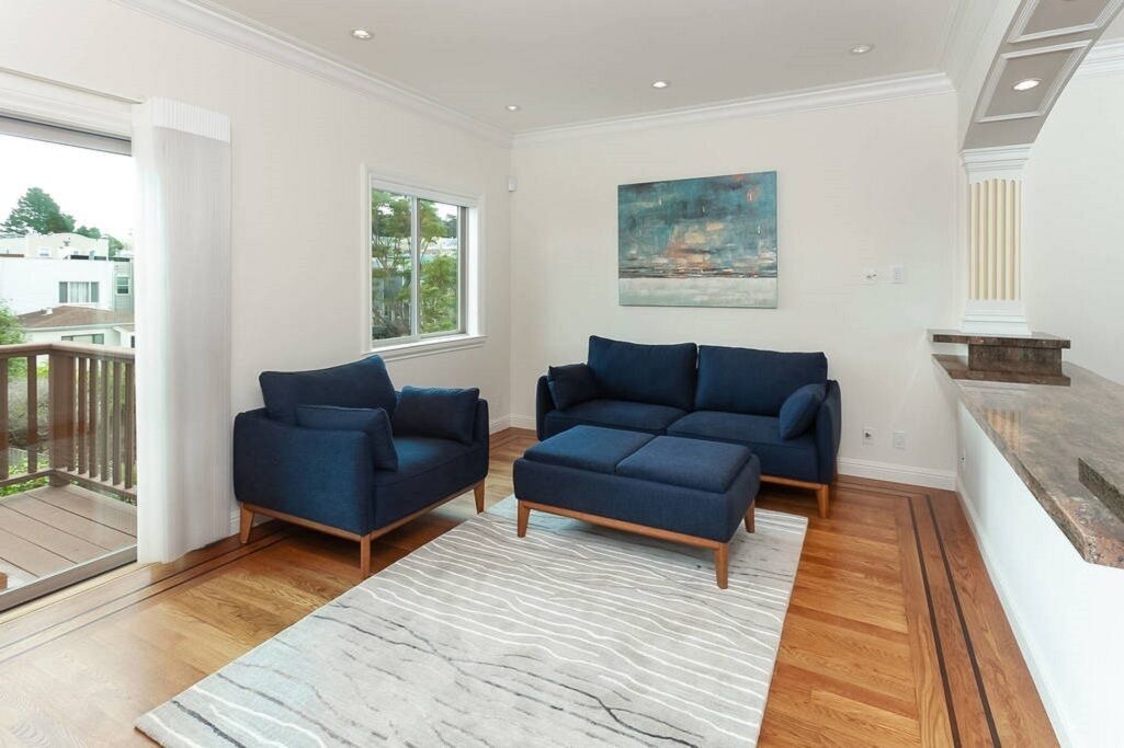 Photo of Livingroom in Central Richmond