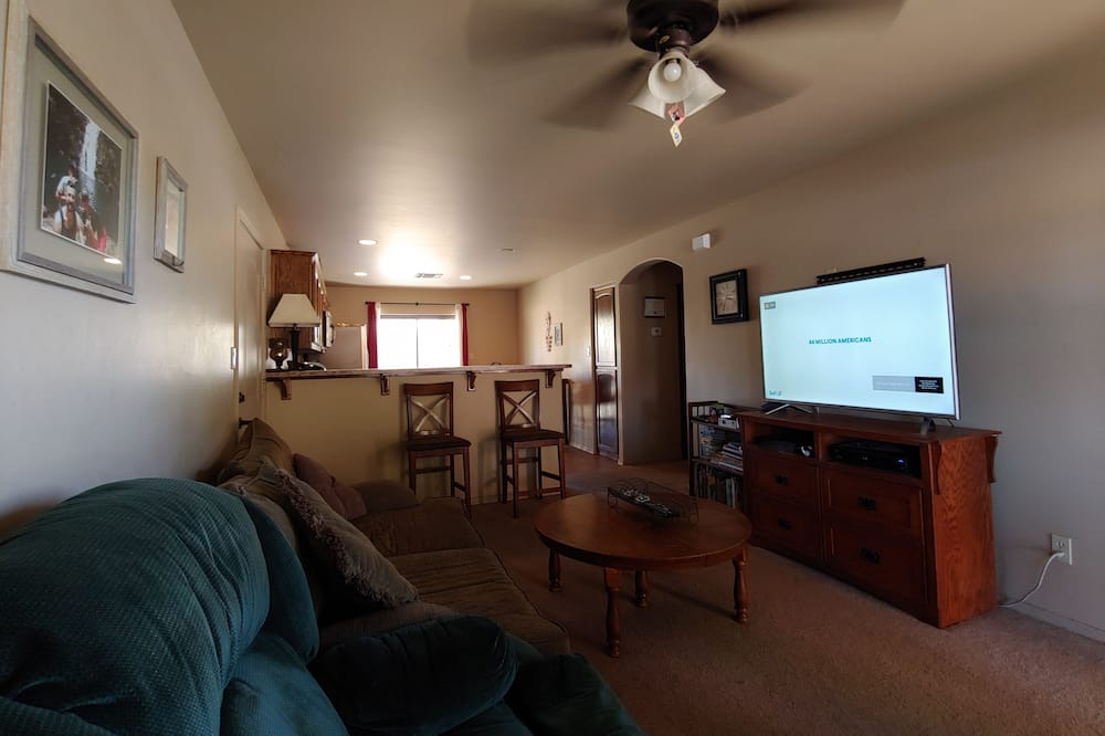 Photo of Livingroom in Yuma