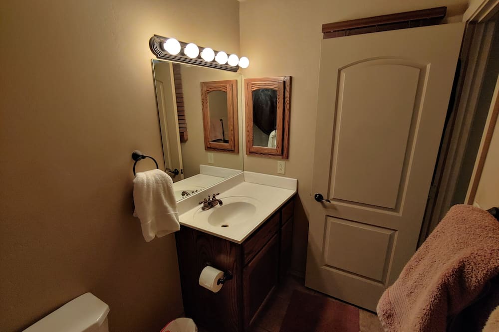 Photo of Bathroom in Yuma
