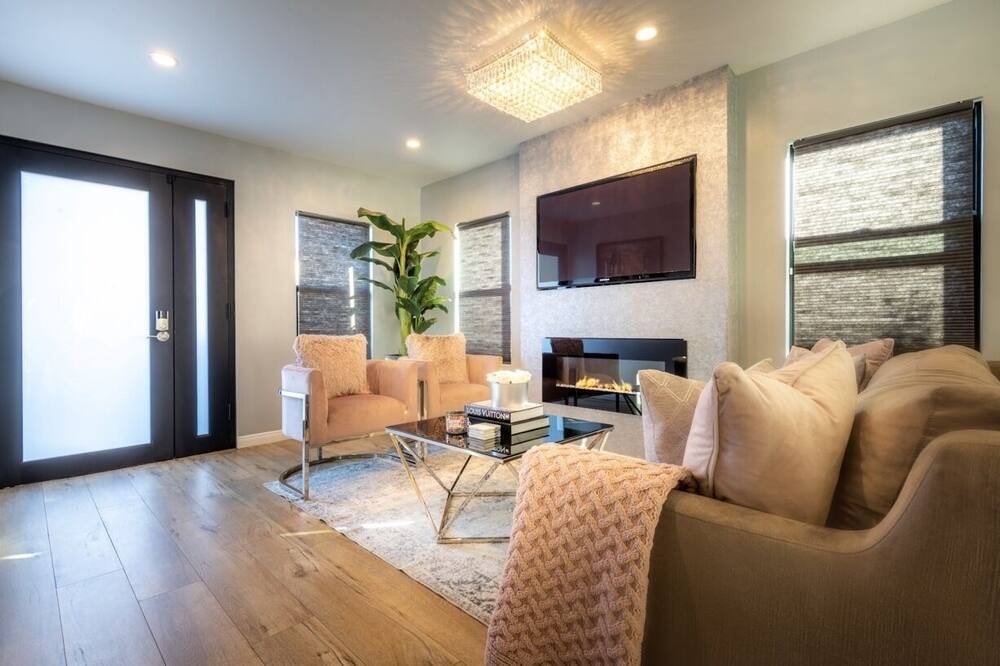 Photo of Bedroom in Los Angeles