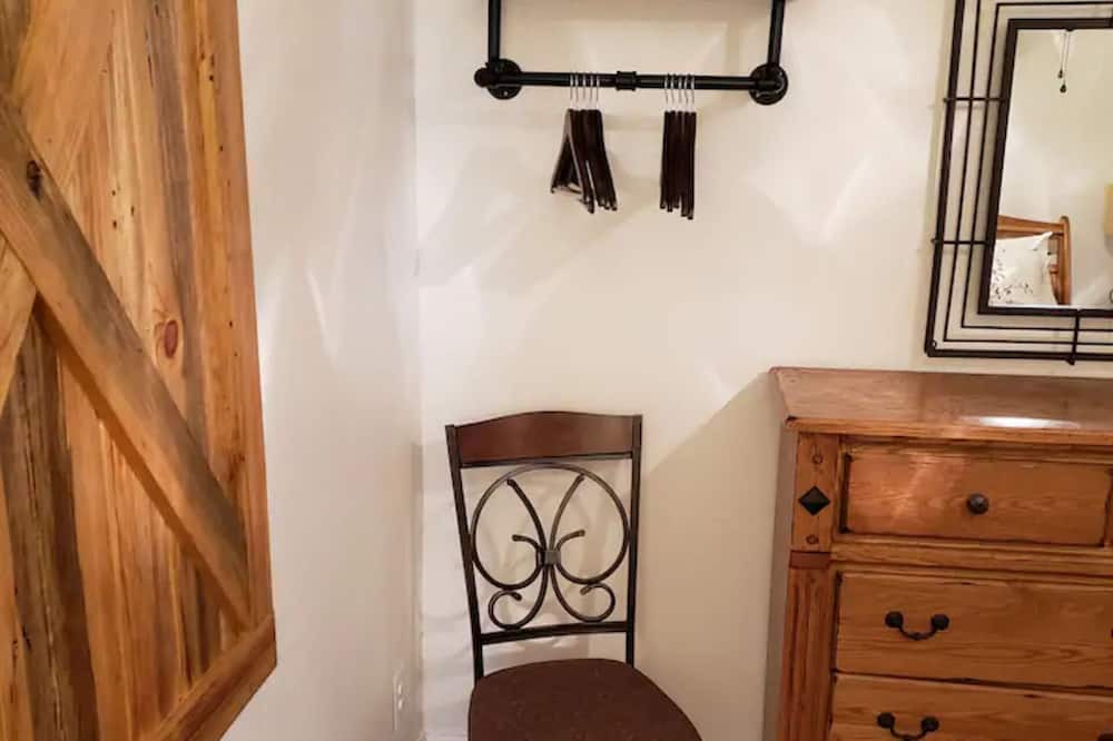 Photo of Bedroom in Coarsegold