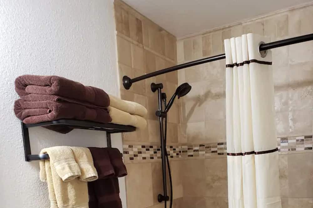 Photo of Bathroom in Coarsegold
