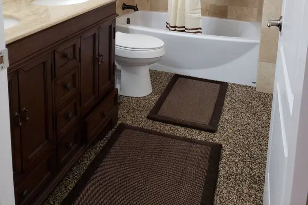 Photo of Bathroom in Coarsegold