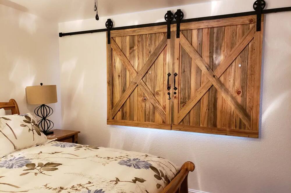 Photo of Bedroom in Coarsegold