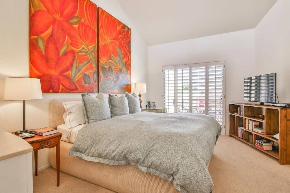 Photo of Bedroom in Palm Desert