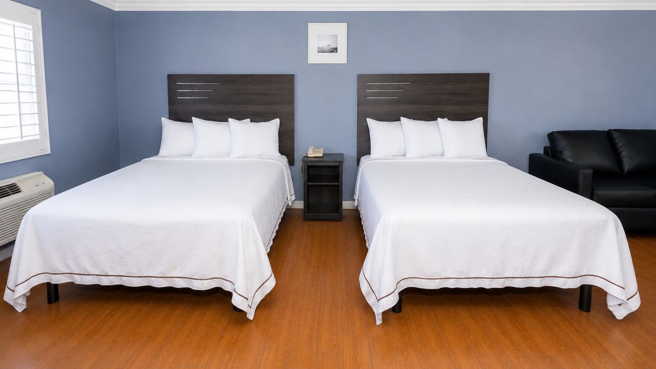 Photo of Bedroom in Orange