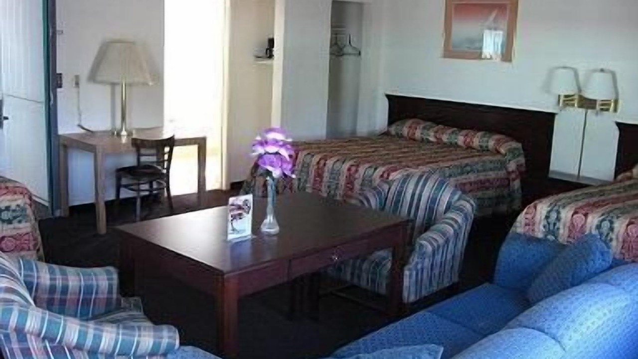 Photo of Livingroom in Downtown