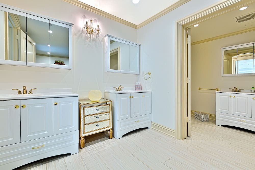 Photo of Bedroom in The Flats