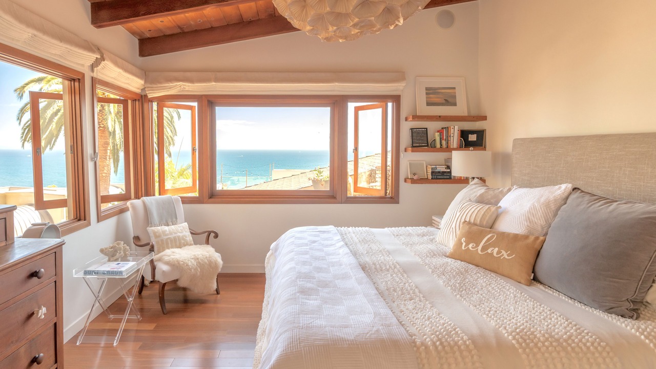 Photo of Bedroom in Pacific Palisades