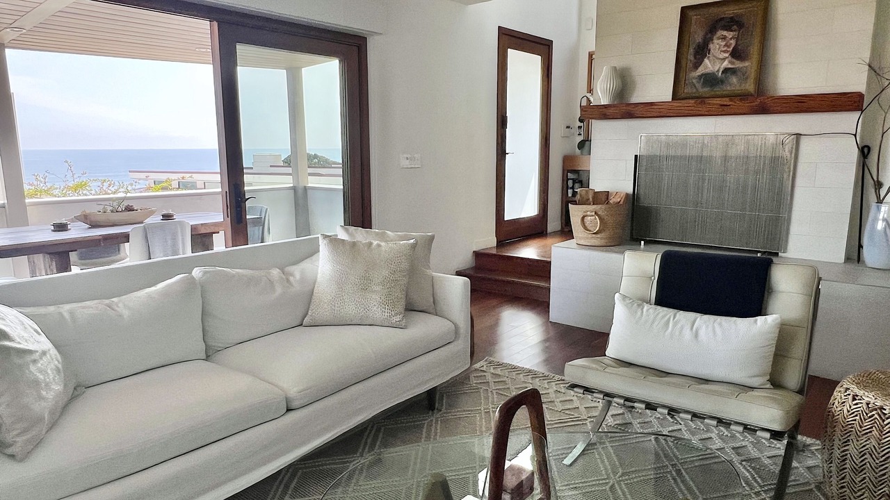 Photo of Livingroom in Pacific Palisades