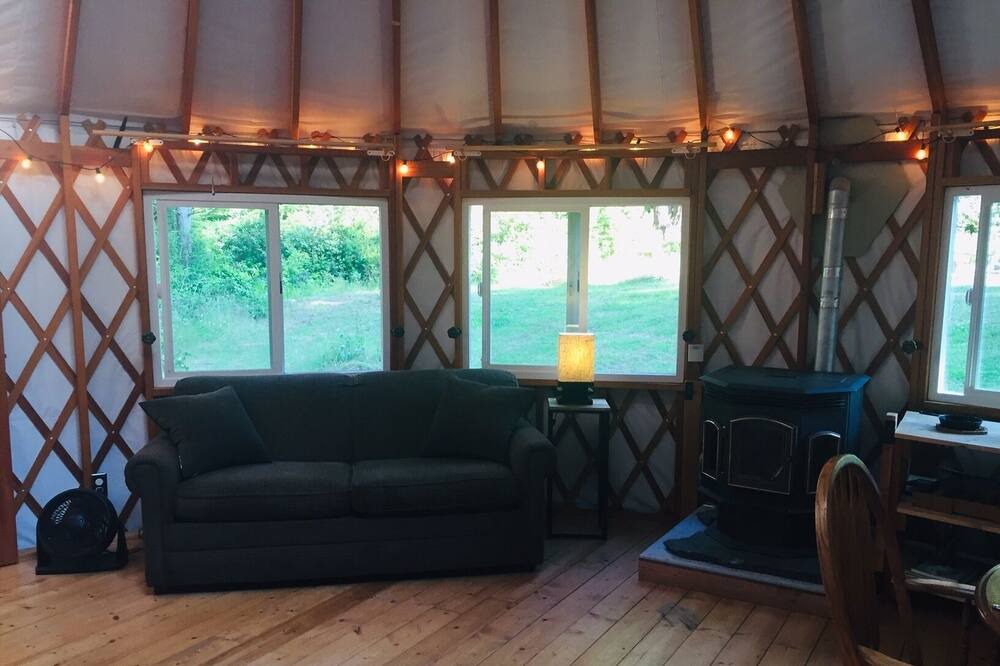 Photo of Livingroom in Fieldbrook