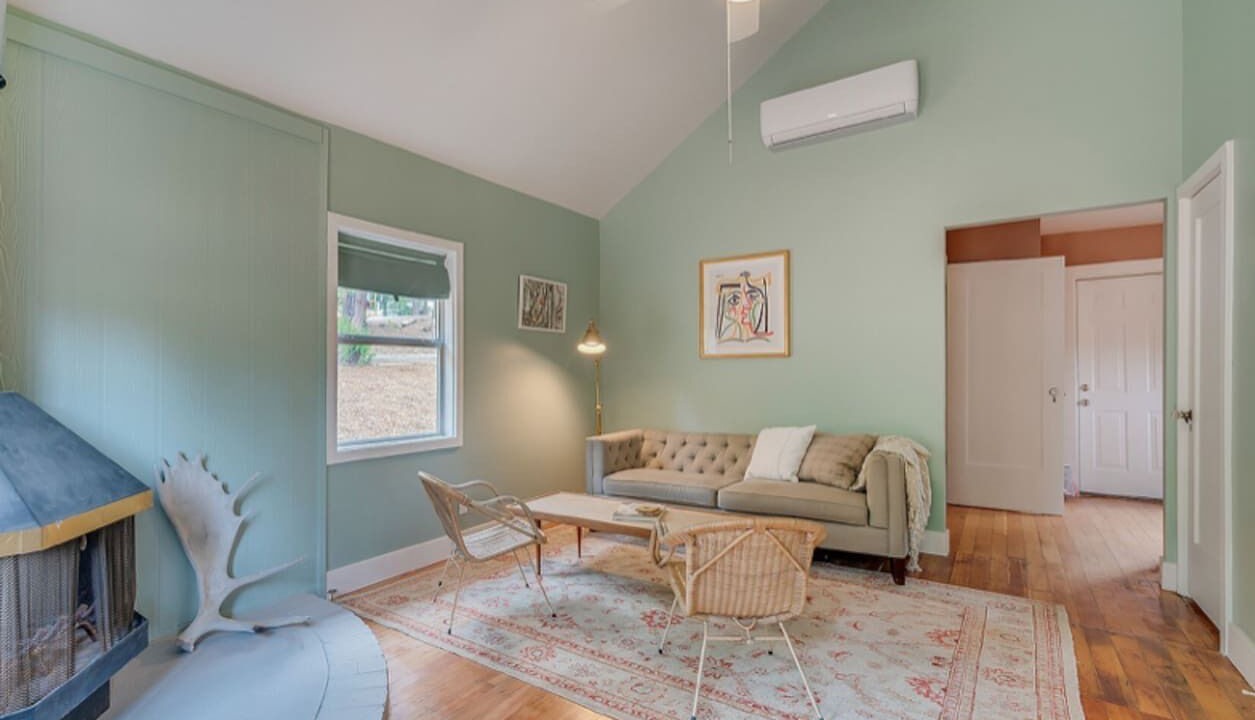 Photo of Livingroom in Twin Peaks