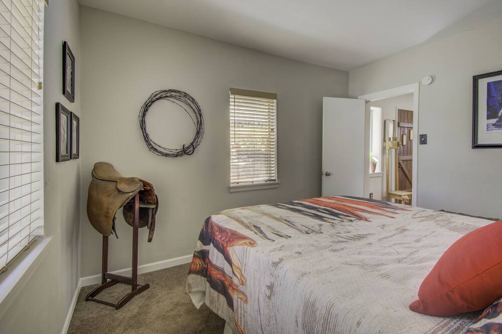 Photo of Bedroom in Mountain Club