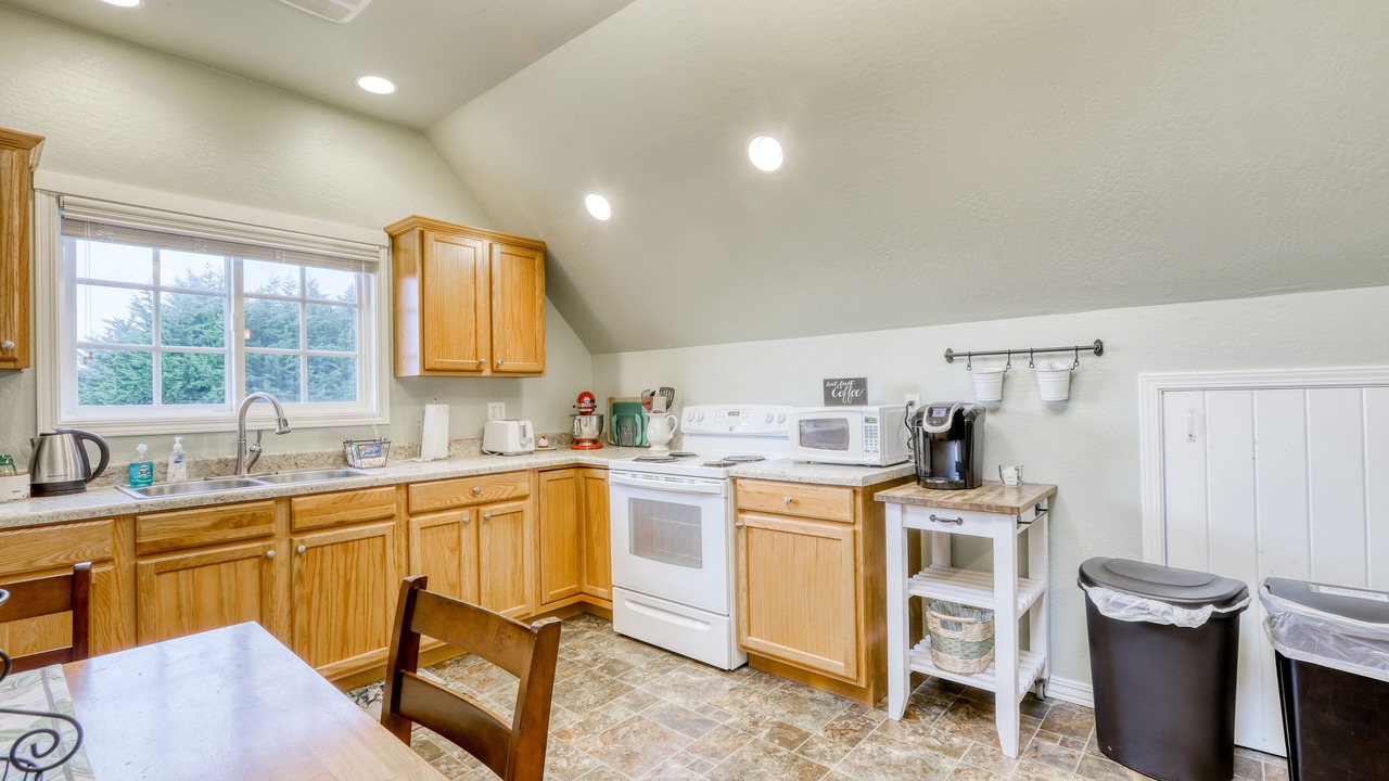 Photo of Kitchen in McKinleyville