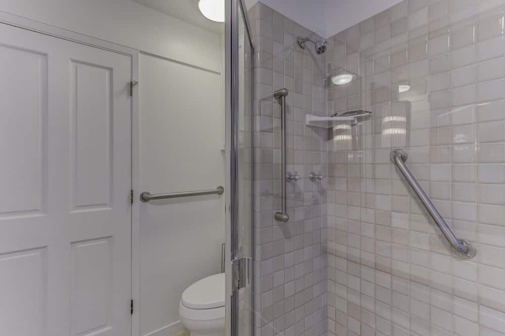 Photo of Bathroom in Gualala