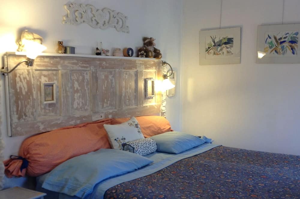 Photo of Bedroom in Mountain Club