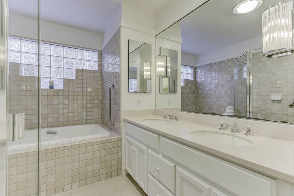 Photo of Bathroom in Gualala