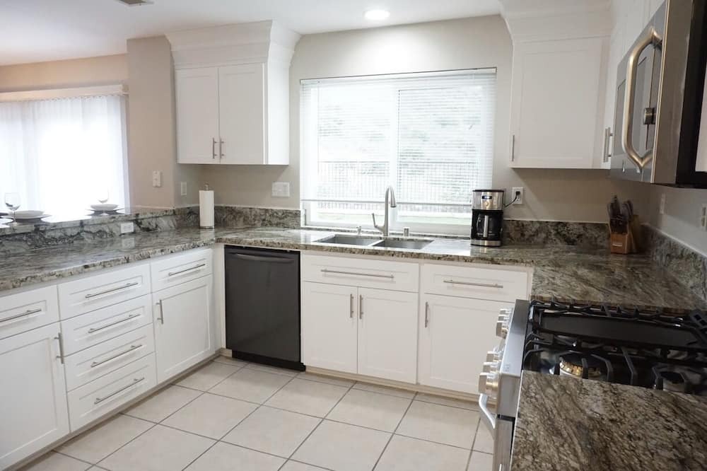 Photo of Kitchen in Ocean View Hills