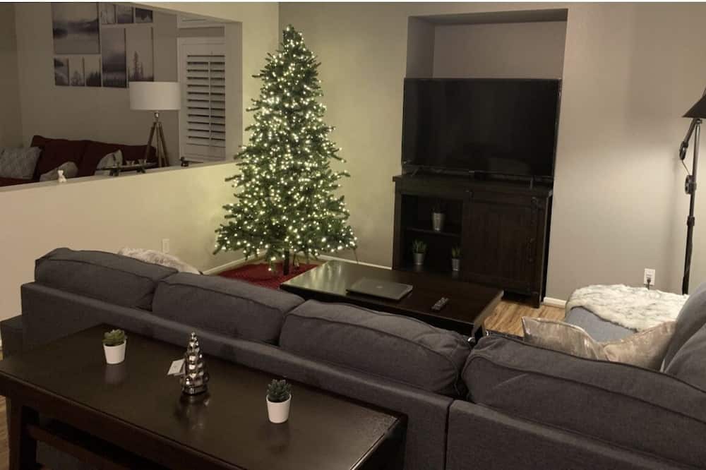 Photo of Livingroom in Ocean View Hills