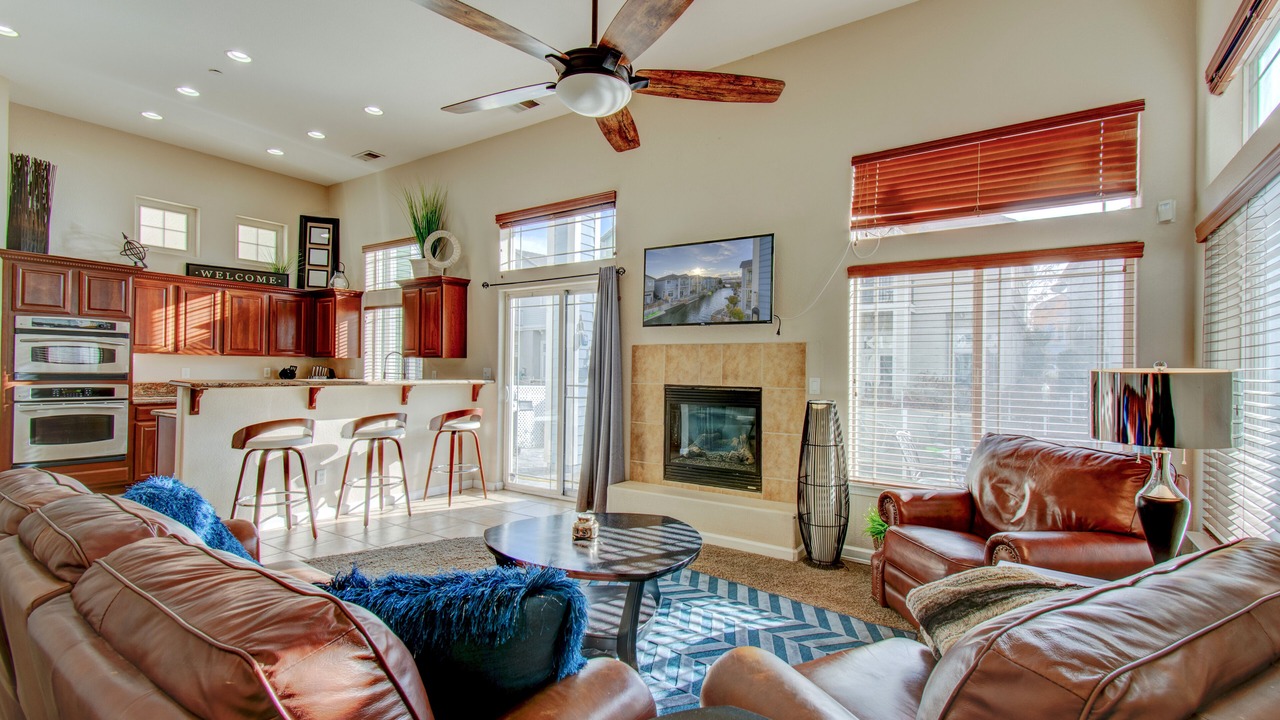 Photo of Livingroom in Sparks