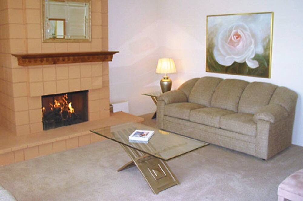 Photo of Livingroom in Sonora Sunrise