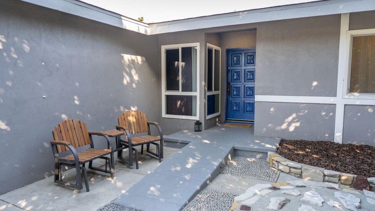 Photo of Patio Balcony in Van Nuys