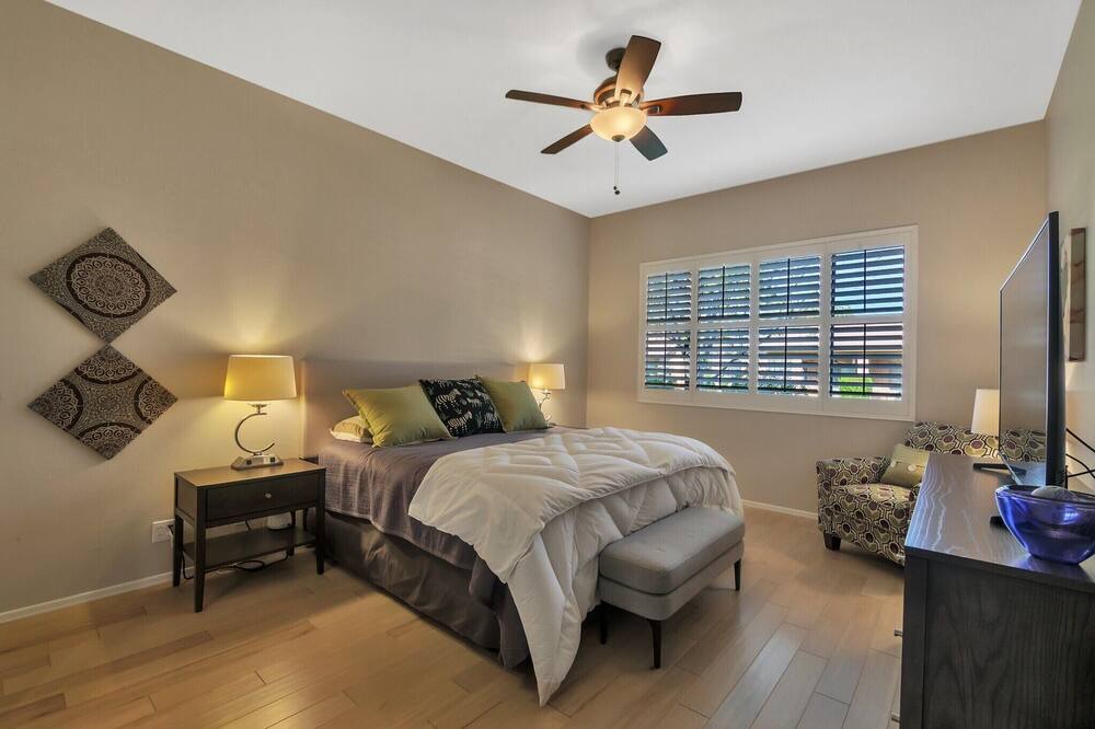 Photo of Bedroom in Oakwood