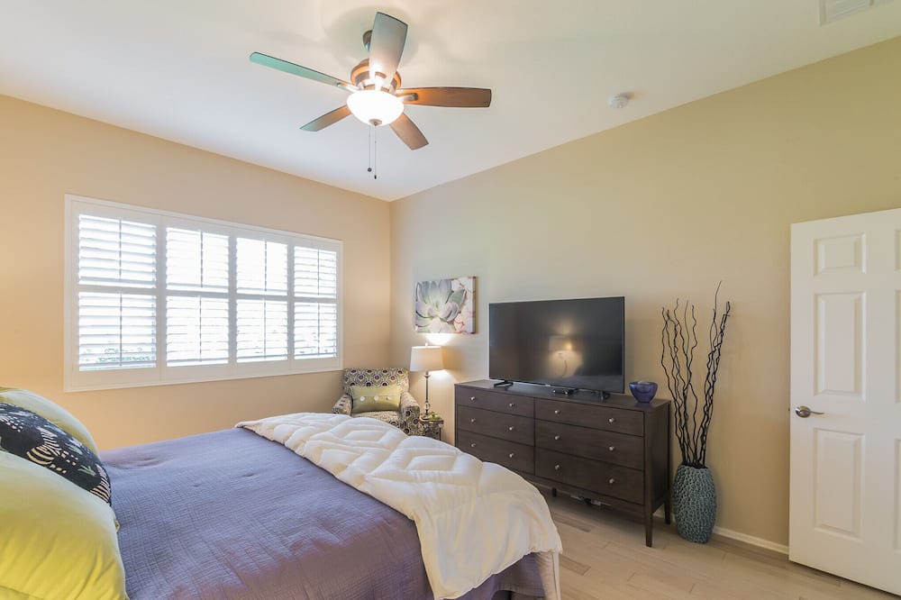 Photo of Bedroom in Oakwood
