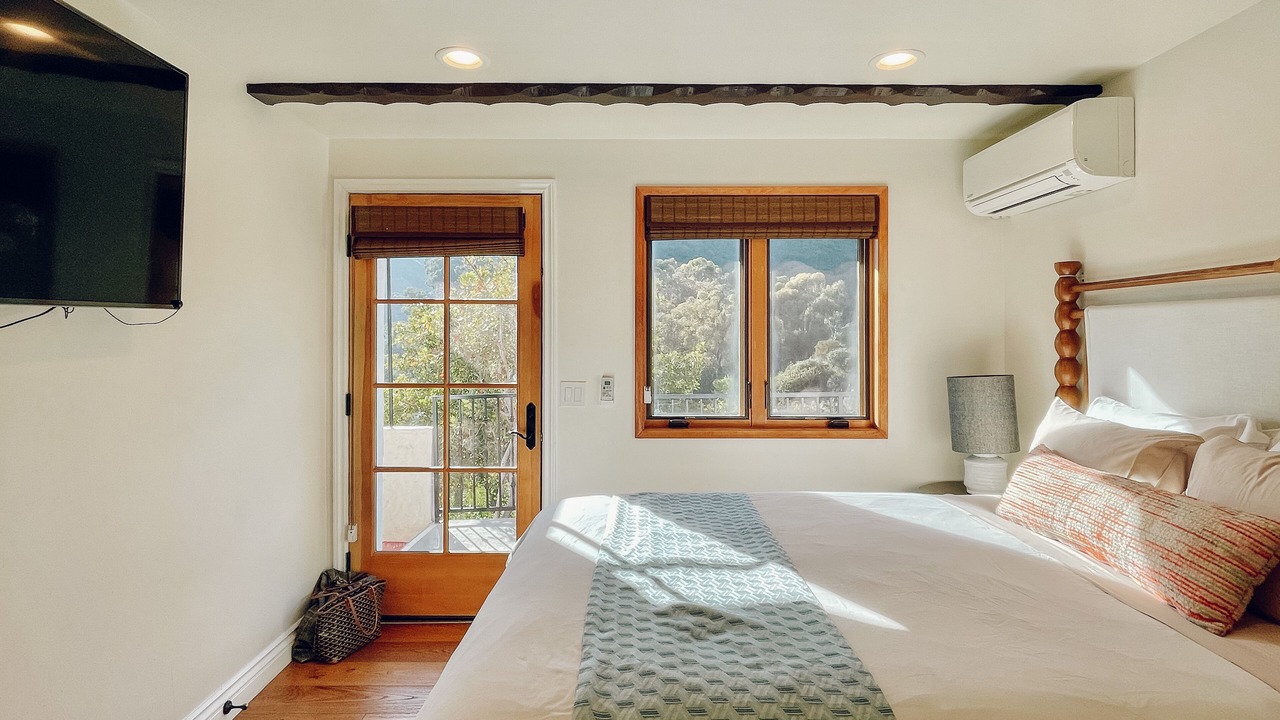 Photo of Bedroom in Avalon
