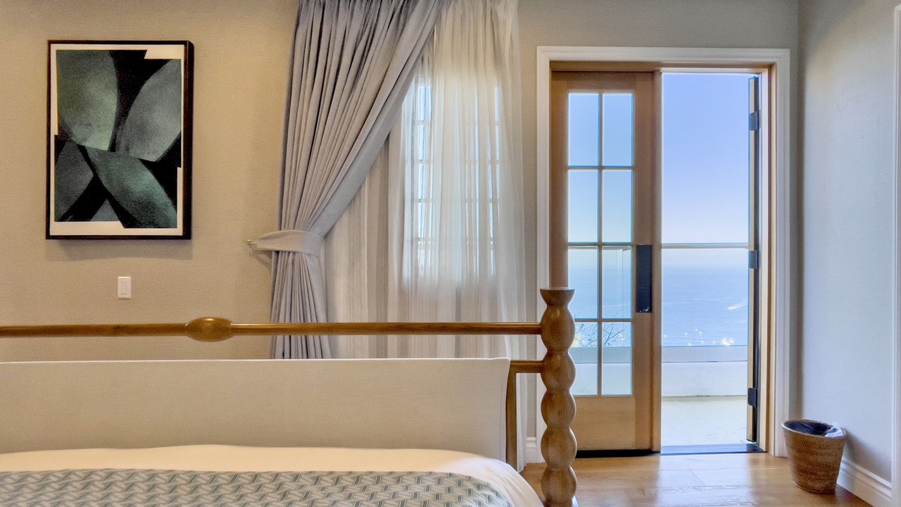 Photo of Bedroom in Avalon