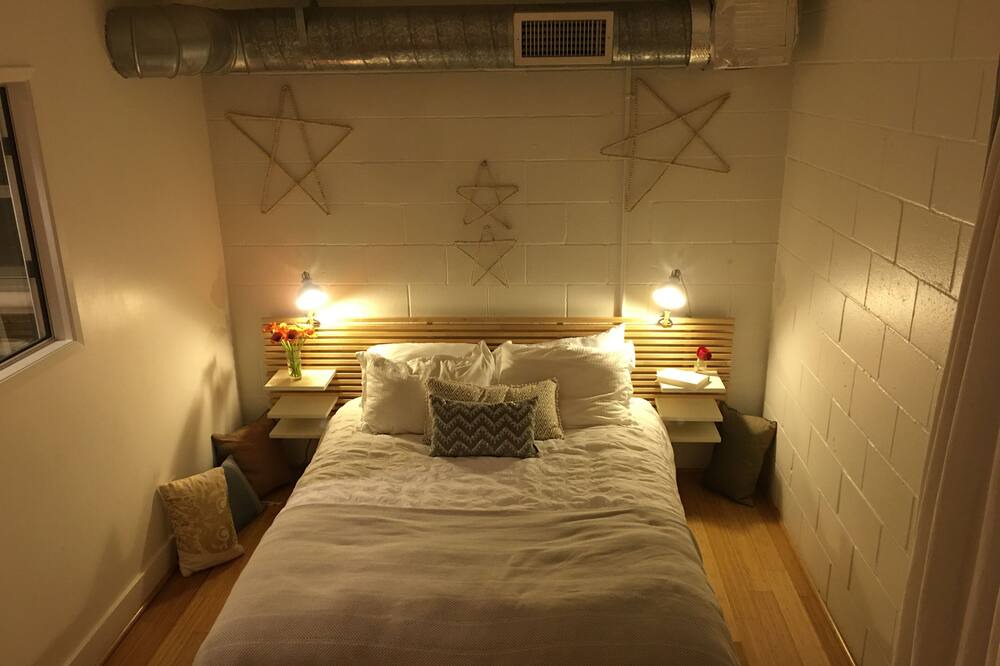 Photo of Bedroom in Melrose