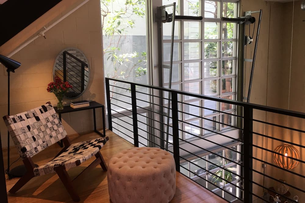Photo of Patio Balcony in Melrose