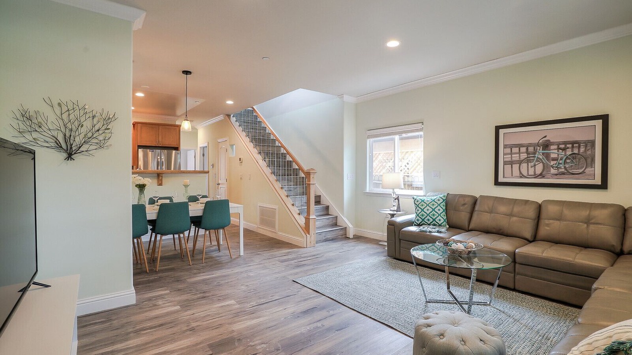 Photo of Livingroom in Mountain View
